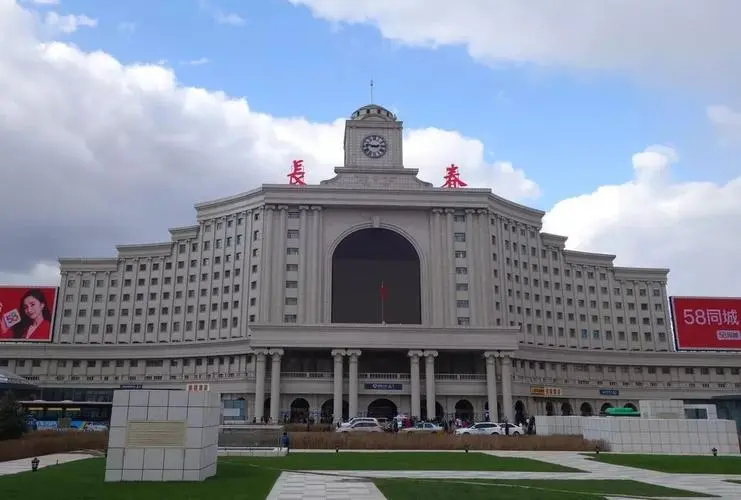 邯鄲到長(zhǎng)春物流公司專(zhuān)線省錢(qián)更省心準(zhǔn)時(shí)送達(dá)時(shí)+效+保+證